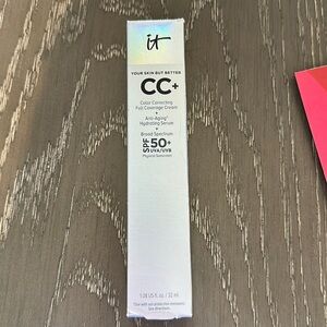 IT cosmetics CC+ color correcting full coverage cream - Light Medium
